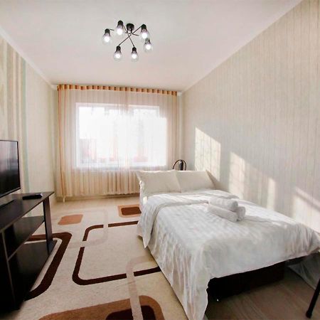 Razmestim На Сайна Шаляпина Almaty Bagian luar foto